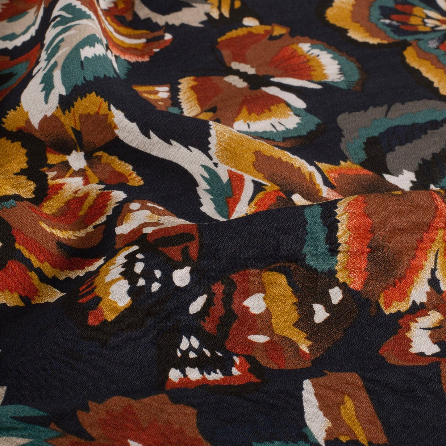 Vanaf week 28 Viscose Nylon Crepe stof bedrukt Bloemen Marine